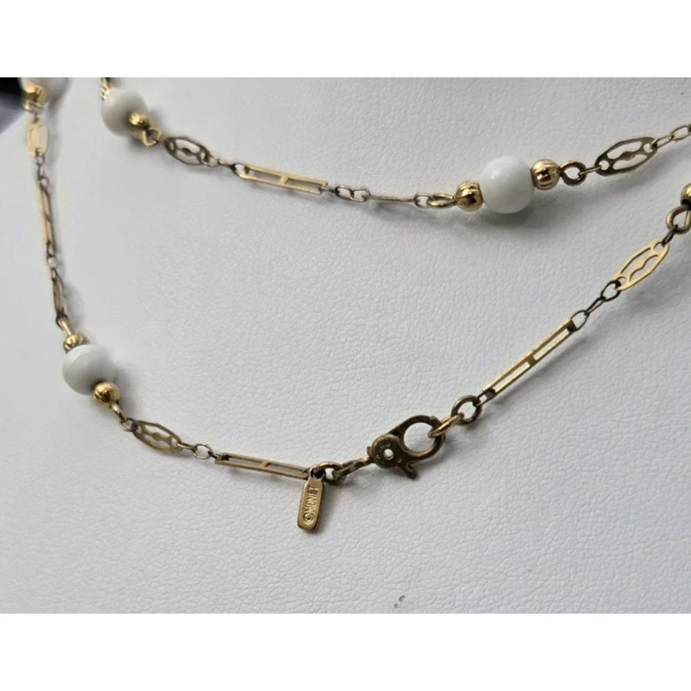 Vintage Monet Necklace Gold Tone Open Intricate Chain White‎ Beads Beaded 30